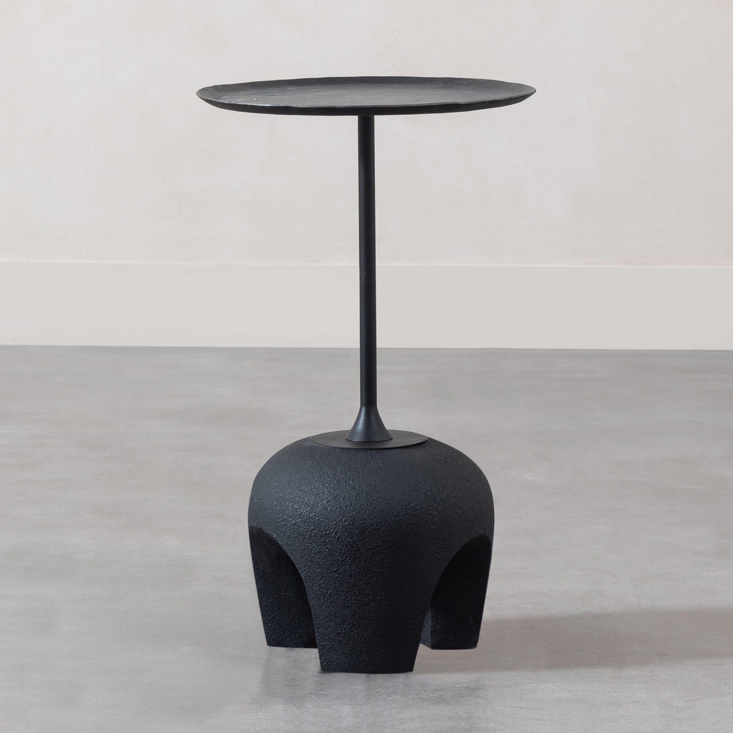 6ed84200-a440-4fa1-8dc4-6f641e461ae4 Приставной столик Ральфи, размер L