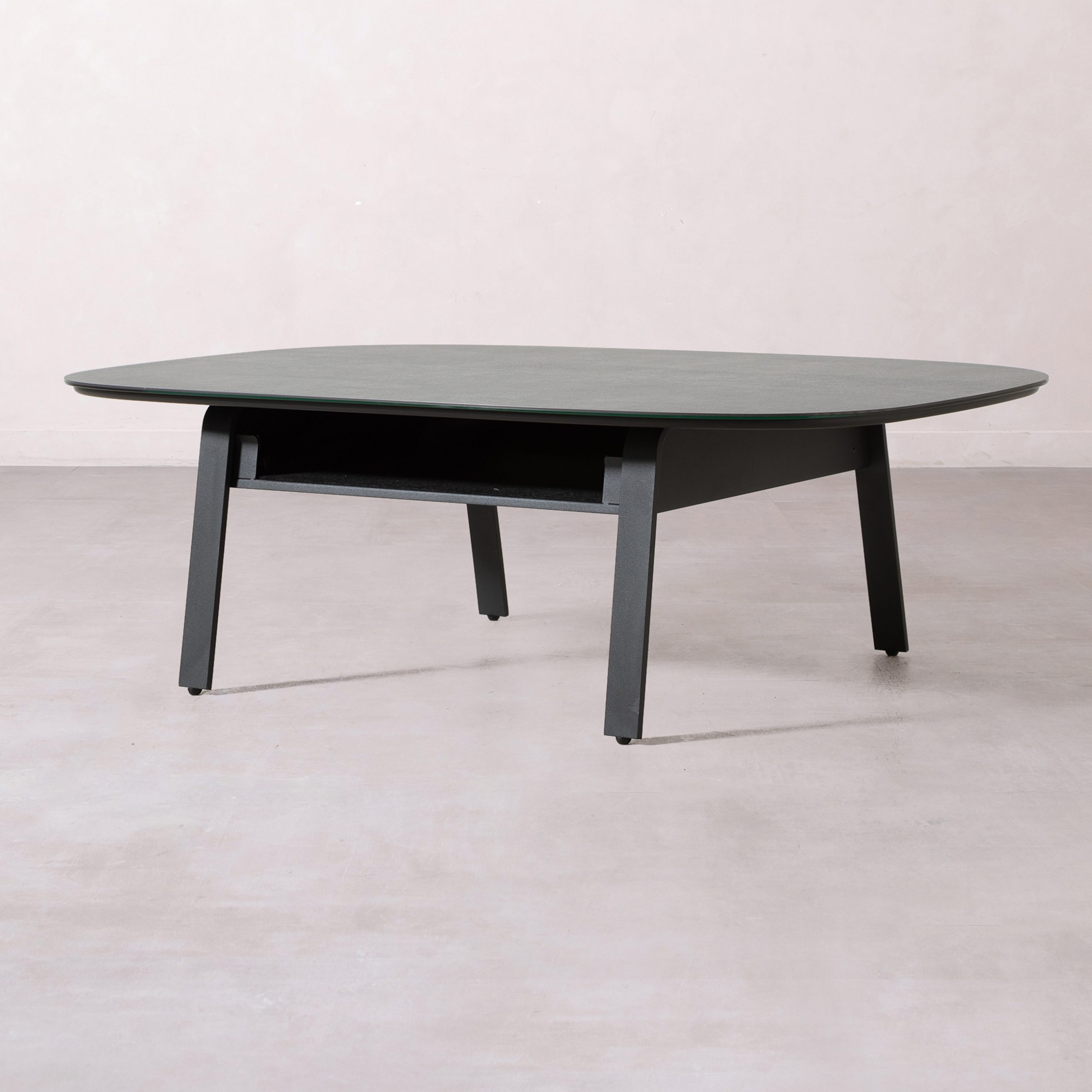 Раздвижной журнальный столик RAFAEL