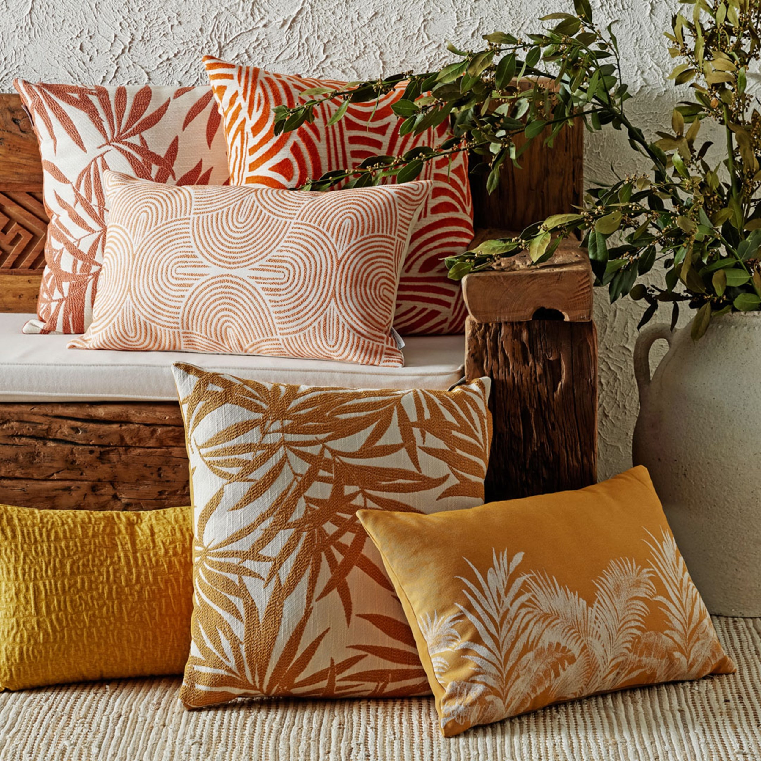 Подушка ALBA WAVE оранжевая, 50x50