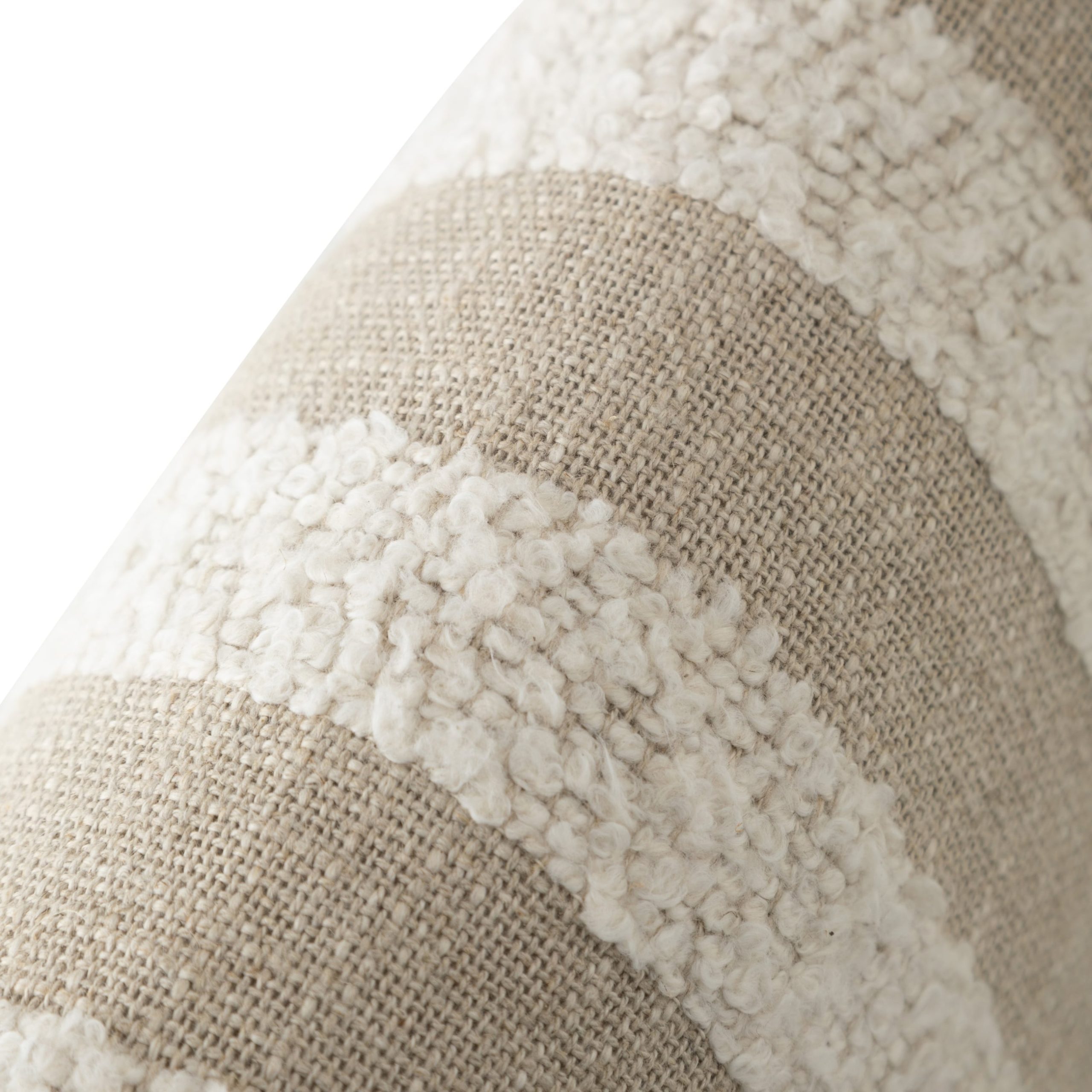 Полосатая подушка Emmy, бежевая, 35х55 см