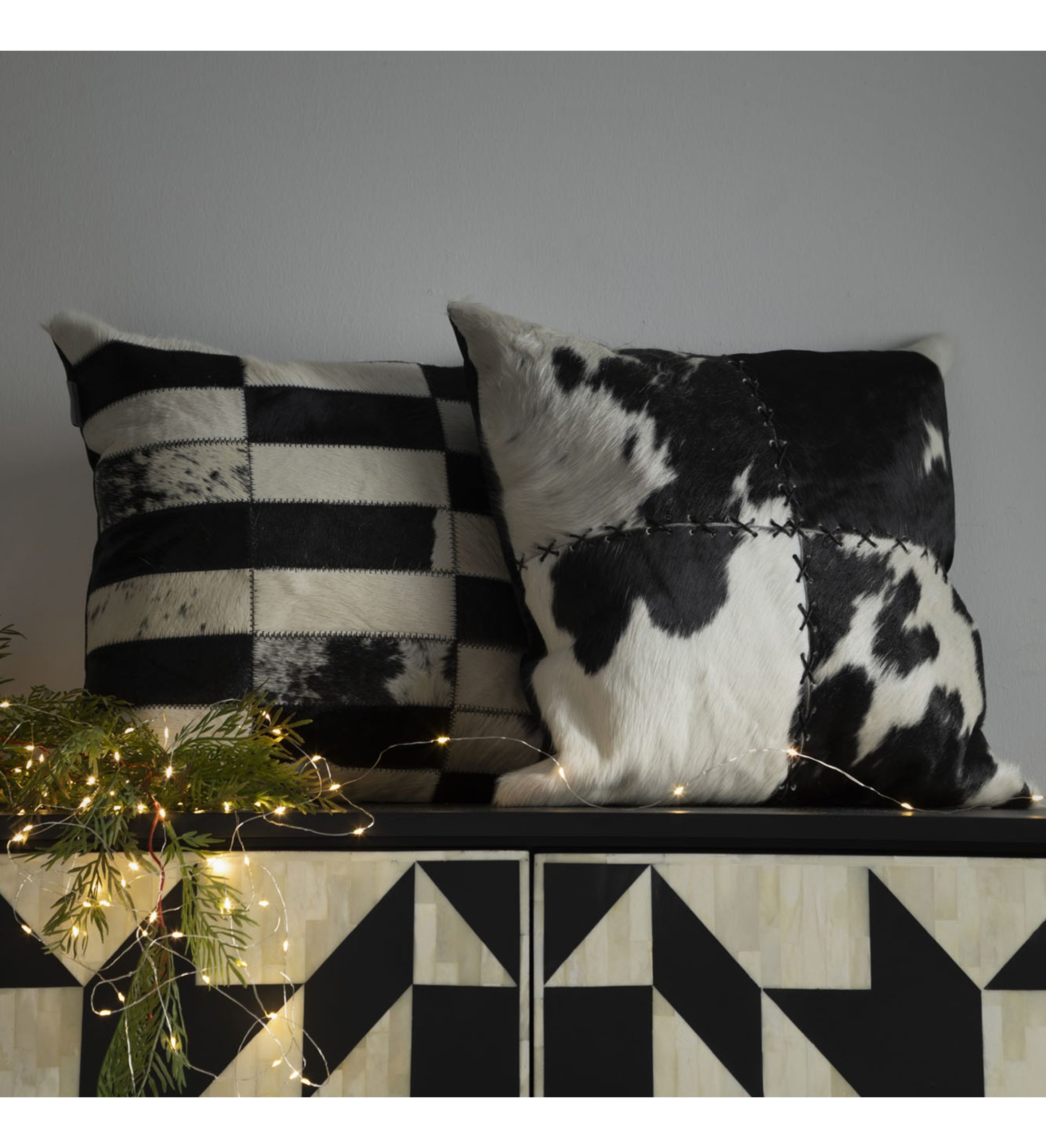 Кожаная подушка «Софья», черно-белая, 45х45 см