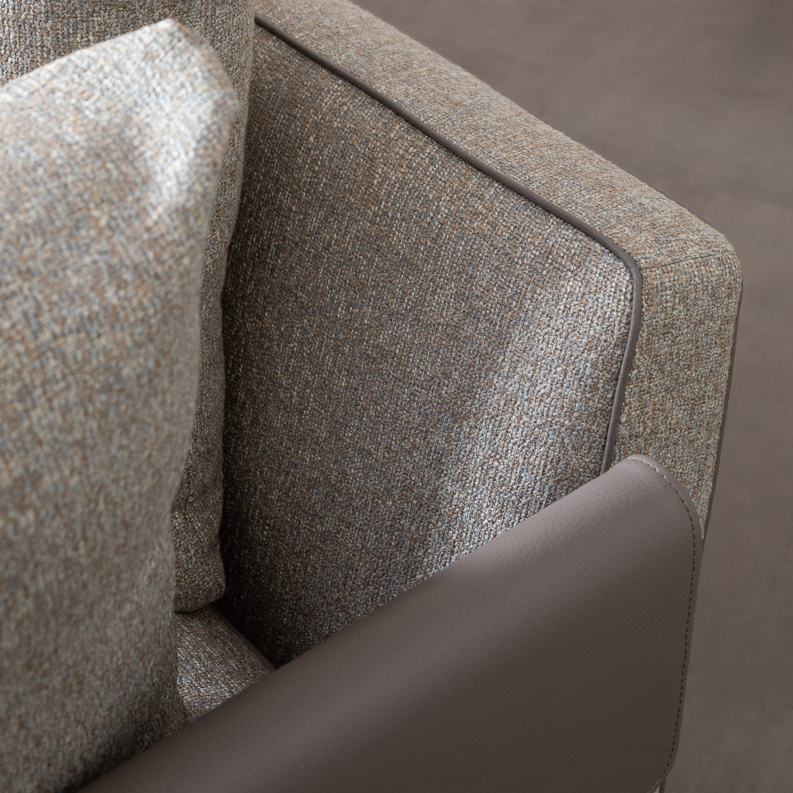 Правый диван Carlo L